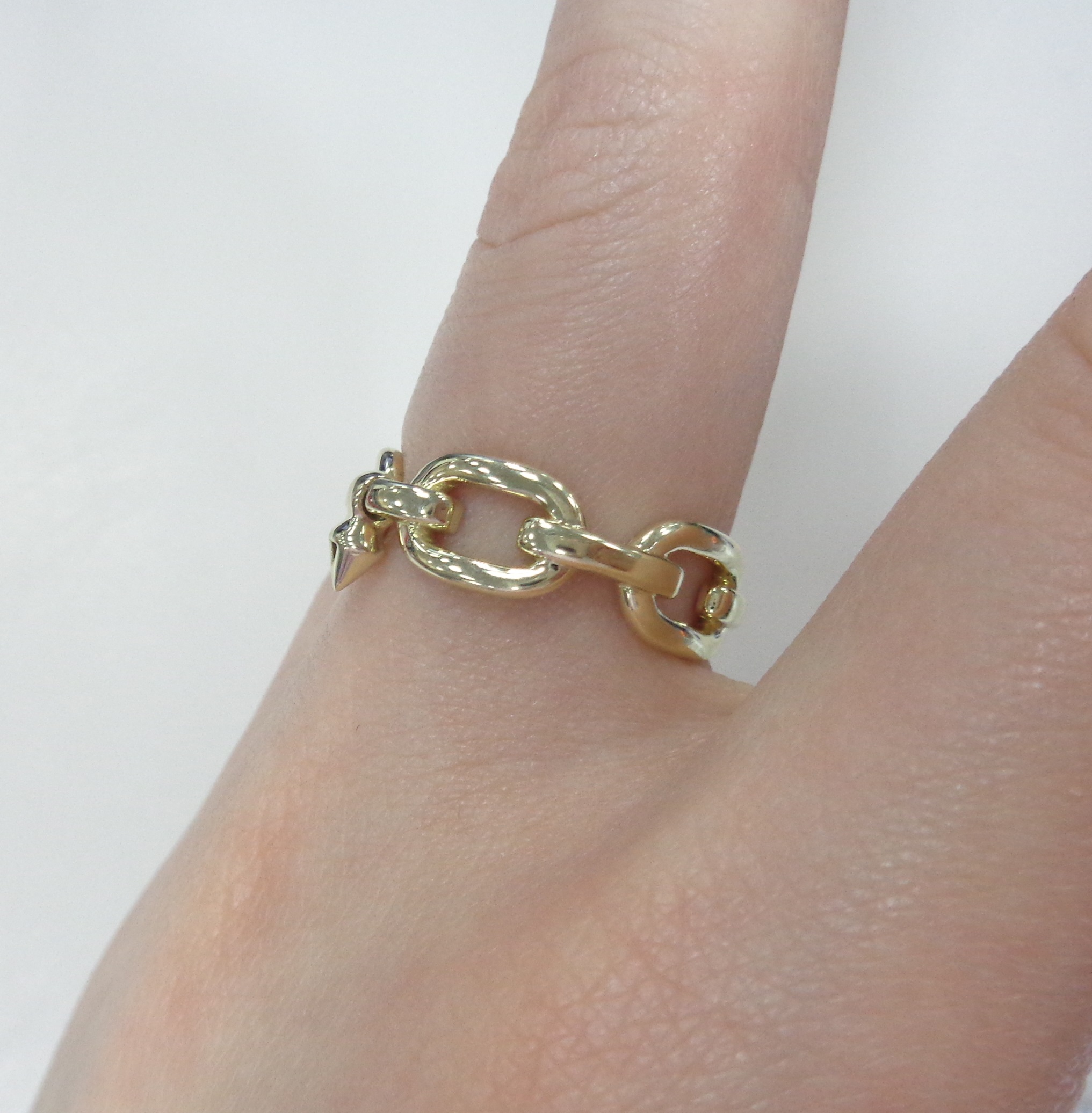 Кольцо из желтого золота